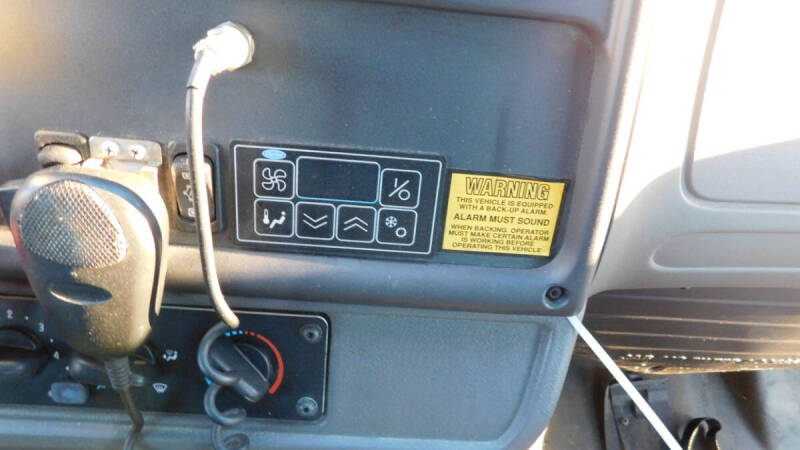 2013 Freightliner B2 Chassis