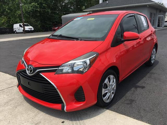 2015 Toyota Yaris 5-Door LE