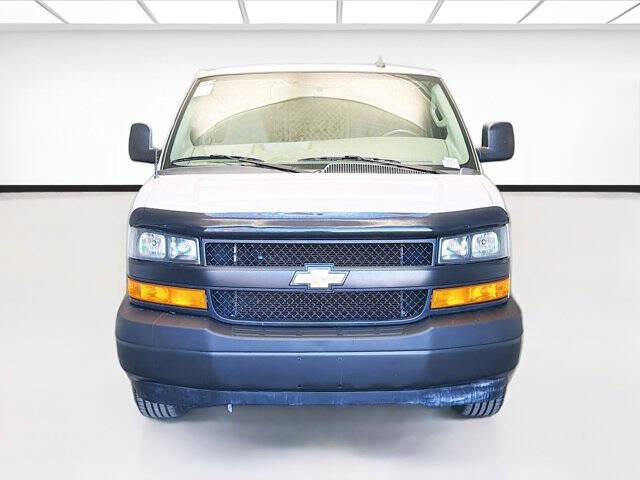 2022 Chevrolet Express 2500