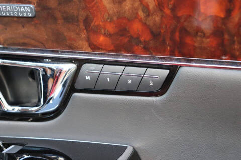 2016 Jaguar XJ R-Sport