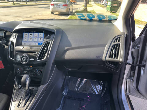 2017 Ford Focus SEL