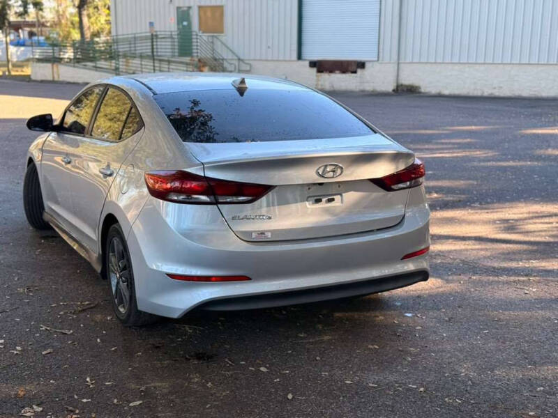 2018 Hyundai Elantra