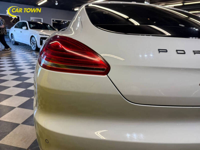 2016 Porsche Panamera