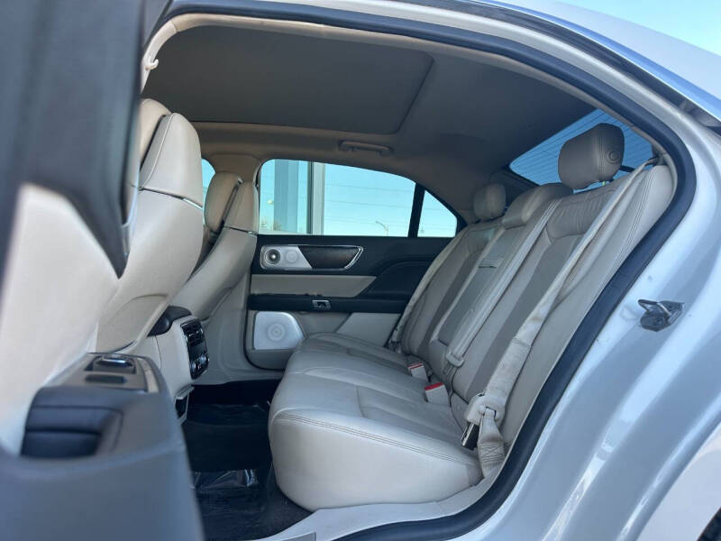 2017 Lincoln Continental Reserve