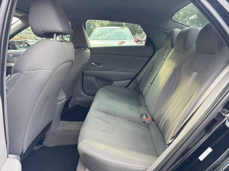 2023 Hyundai Elantra SEL