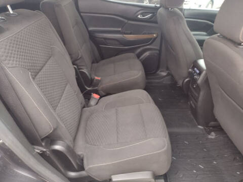 2017 GMC Acadia SLE-2