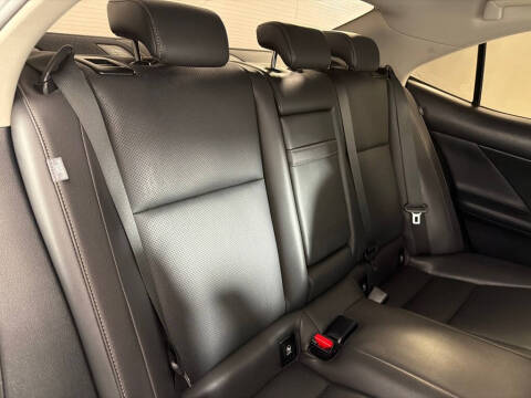 2016 Lexus IS 200t