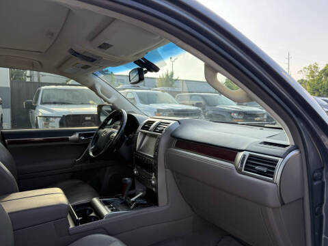 2017 Lexus GX 460