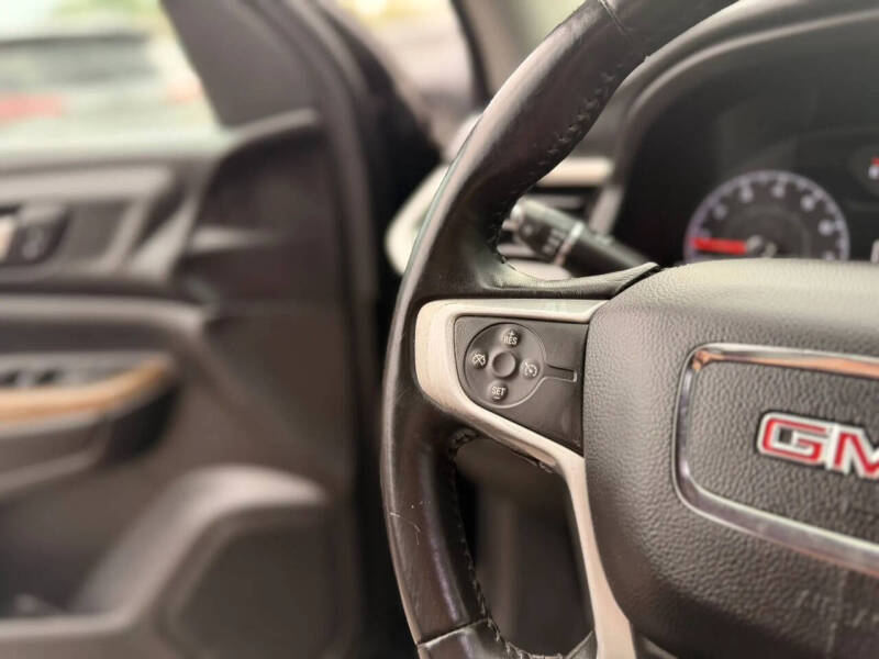 2017 GMC Acadia SLE-1