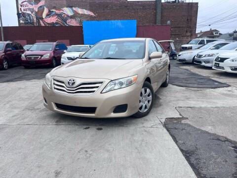 2010 Toyota Camry for sale at The Bengal Auto Sales LLC in Hamtramck MI