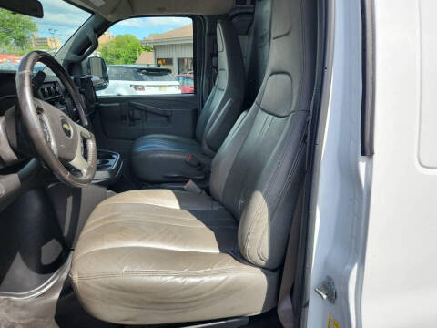 2019 Chevrolet Express 2500