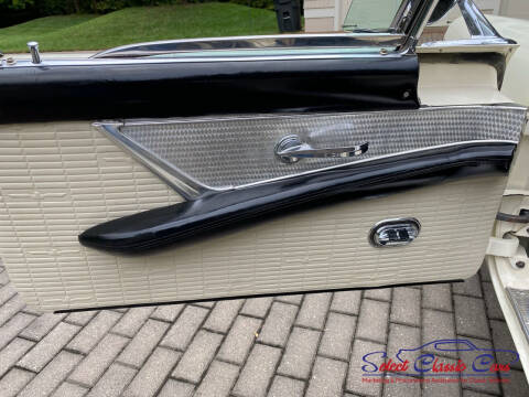 1957 Ford Thunderbird