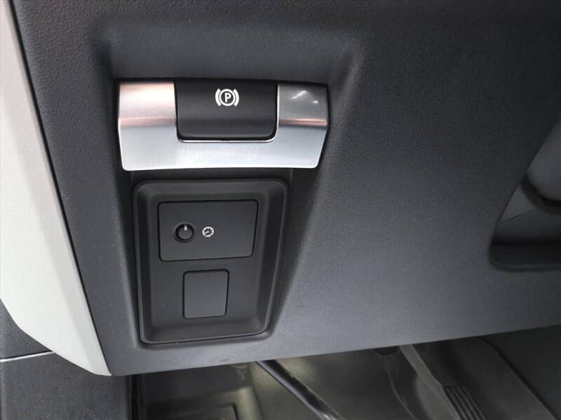 2023 Land Rover Defender 110 X-Dynamic SE