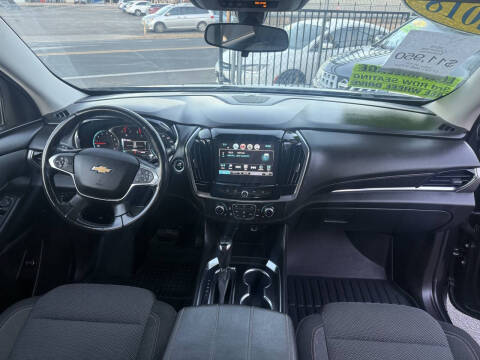 2018 Chevrolet Traverse LT Cloth