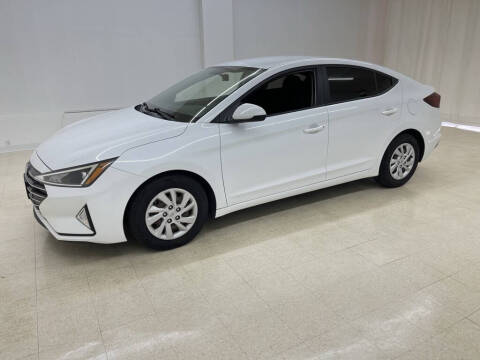 2019 Hyundai Elantra for sale at Kerns Ford Lincoln in Celina OH