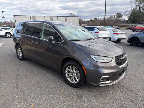 2023 Chrysler Pacifica Touring L