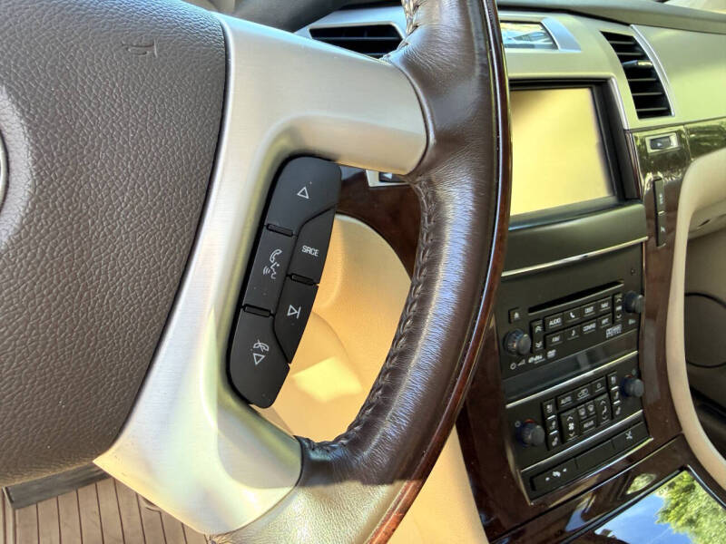 2014 Cadillac Escalade Premium