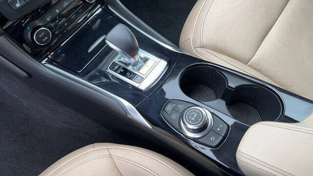 2018 Infiniti QX30 Premium