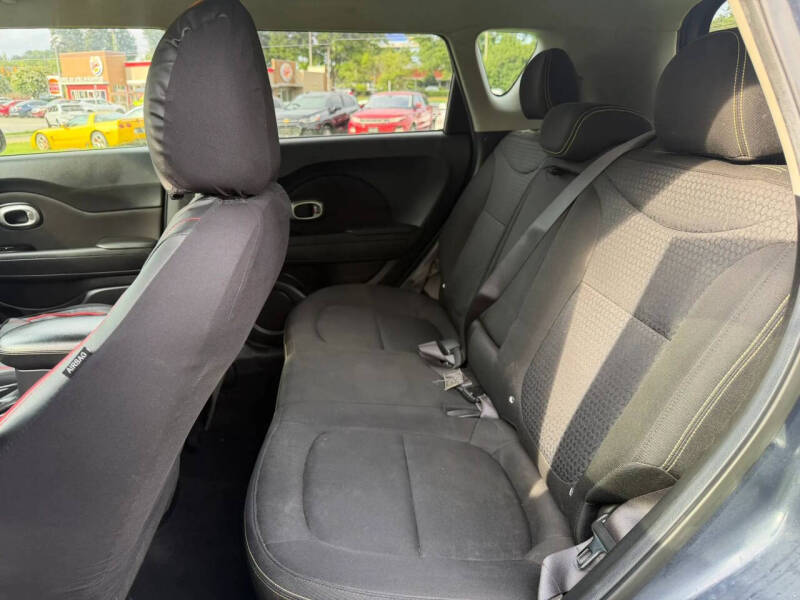 2016 Kia Soul +