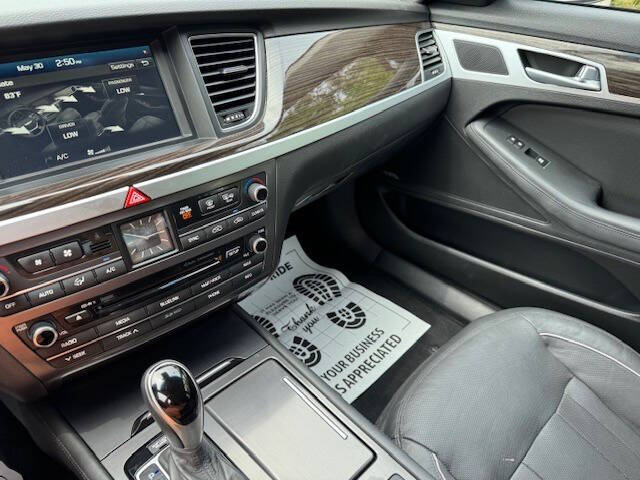 2015 Hyundai Genesis 3.8L