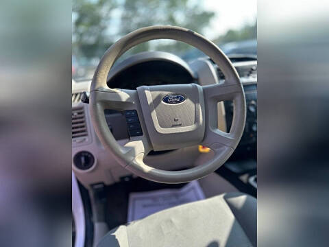 2010 Ford Escape XLS