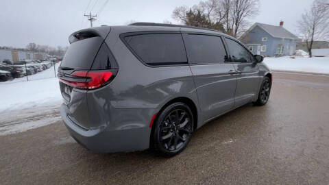 2021 Chrysler Pacifica Touring