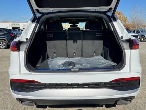 2025 Audi Q5 quattro Premium TFSI