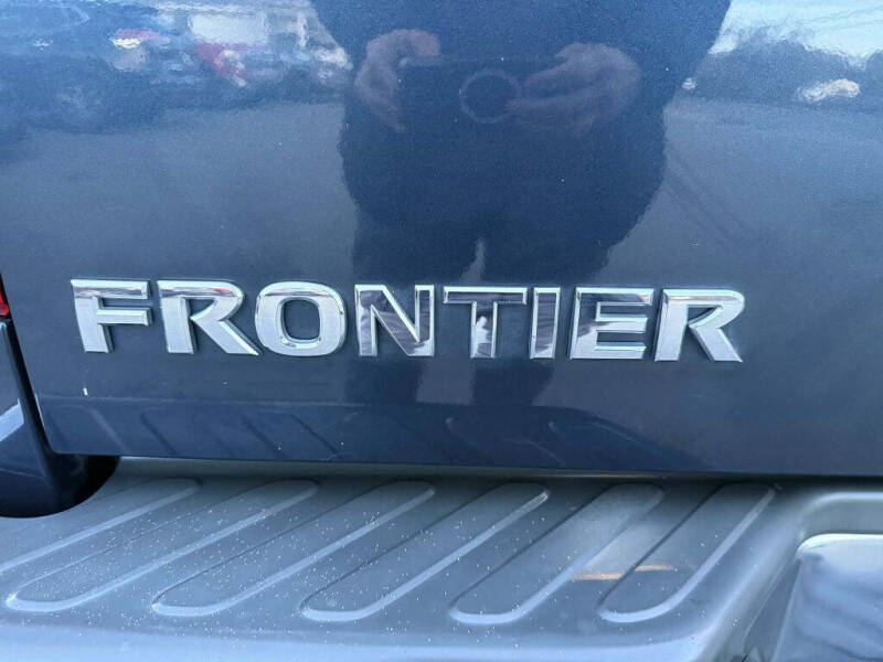 2016 Nissan Frontier SV