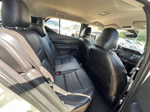 2020 Nissan Kicks SR