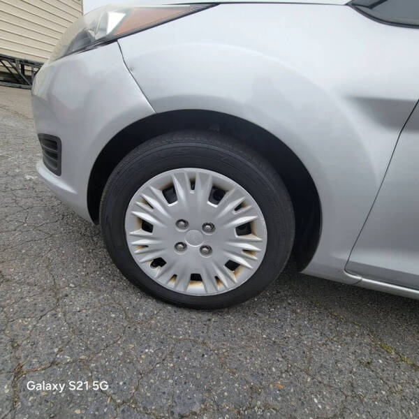 2016 Ford Fiesta S