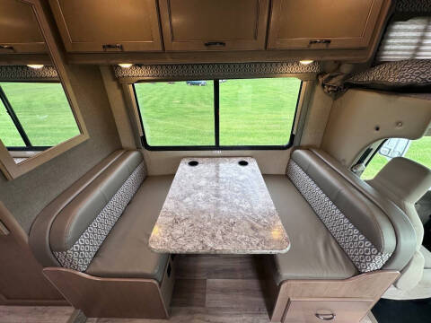 2017 Ford E-Series E-350 SD