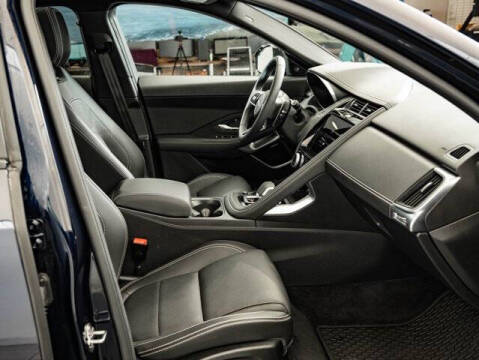 2024 Jaguar E-PACE P250 R-Dynamic SE