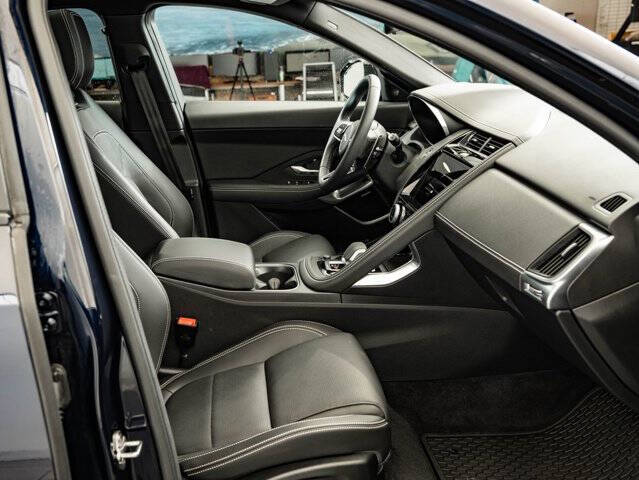 2024 Jaguar E-PACE P250 R-Dynamic SE
