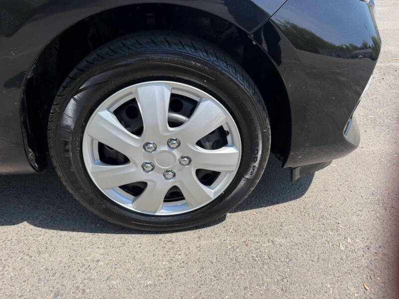 2014 Toyota Prius c