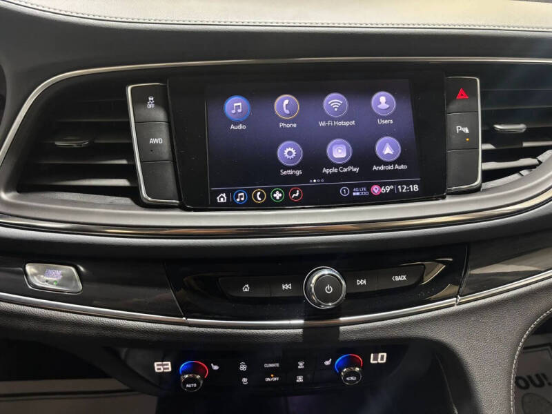 2020 Buick Enclave Essence
