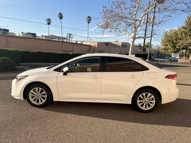 2025 Toyota Corolla Hybrid LE