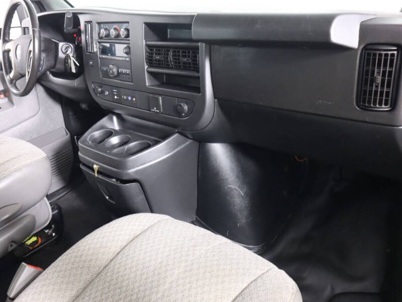 2019 Chevrolet Express 2500