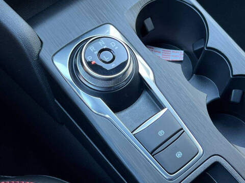 2025 Ford Escape ST-Line