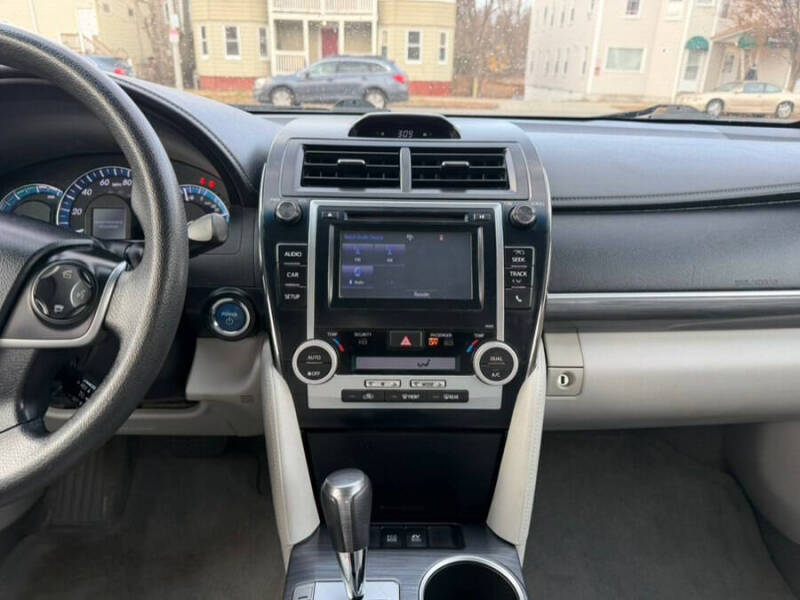 2014 Toyota Camry Hybrid