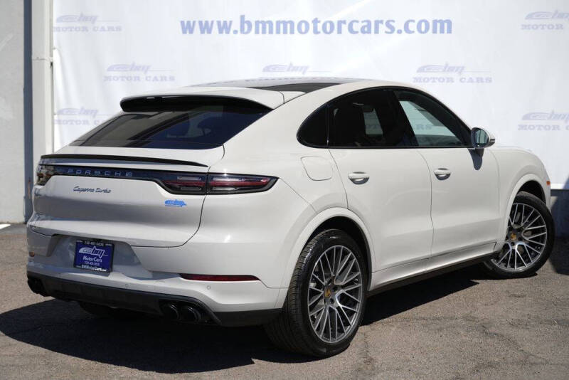 2023 Porsche Cayenne Turbo Coupe