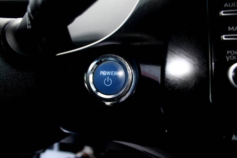 2020 Toyota Prius LE