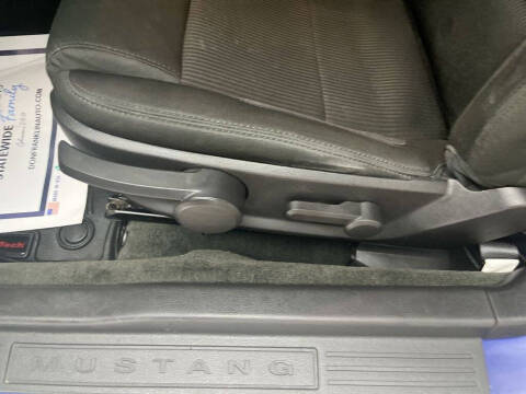 2014 Ford Mustang V6