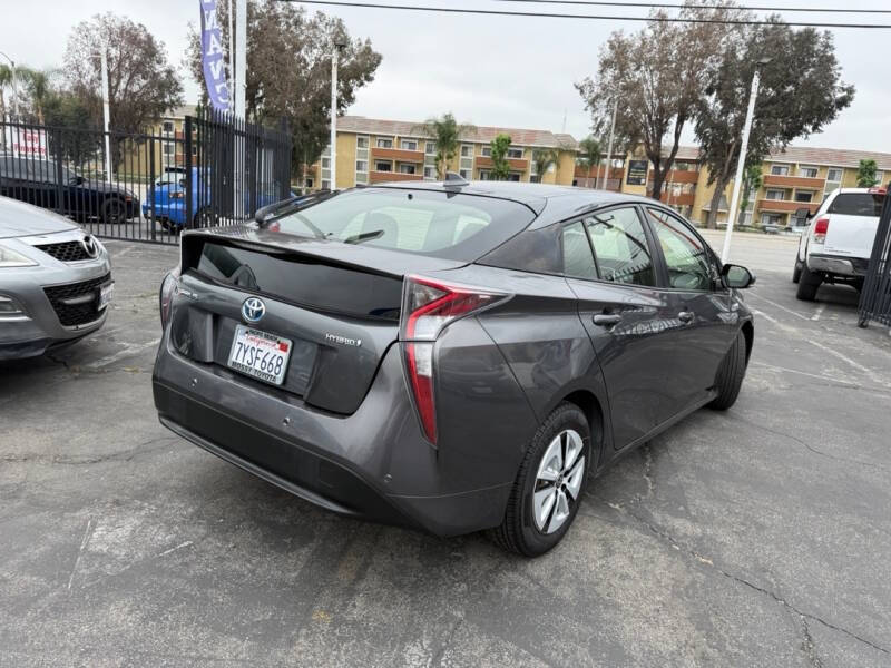 2017 Toyota Prius Two