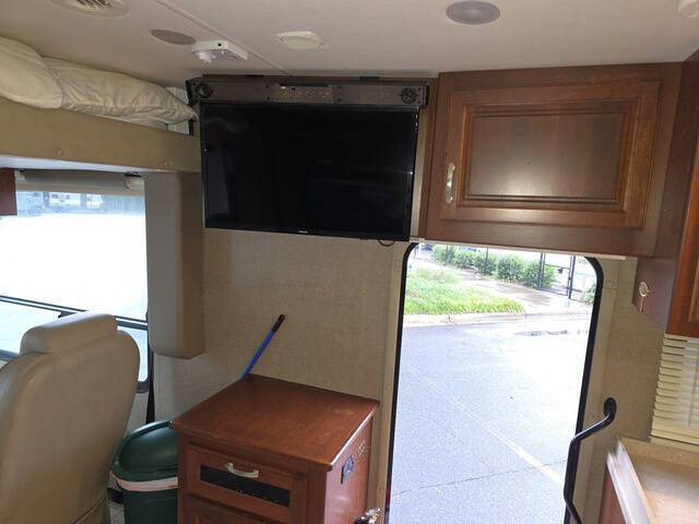 2018 Forest River Legacy SR 340