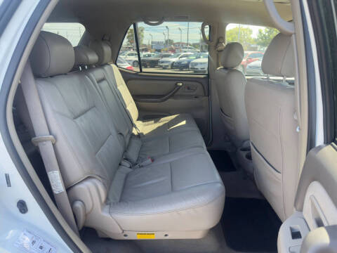 2007 Toyota Sequoia SR5