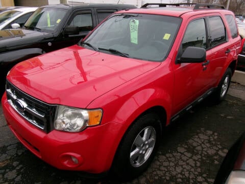 2009 Ford Escape for sale at Aspen Auto Sales in Wayne MI