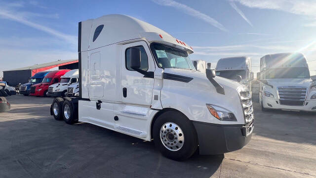 2020 Freightliner Cascadia for sale at KING TRUCK TRAILER SALES in Bakersfield, CA