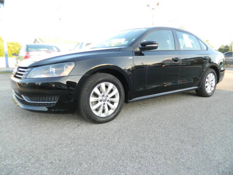 2014 Volkswagen Passat for sale at Auto House Of Fort Wayne in Fort Wayne IN