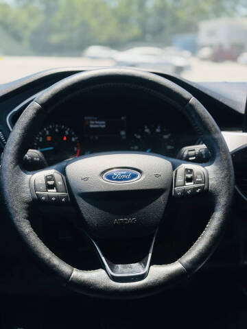 2020 Ford Escape SEL