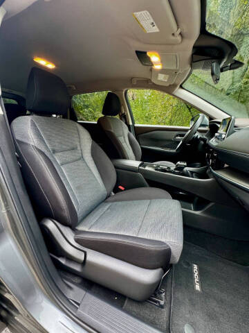 2021 Nissan Rogue SV